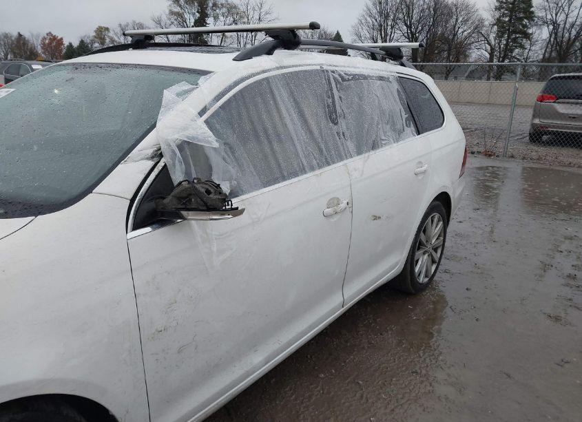 Photo 6 of 2011 Volkswagen Jetta SPORTWAGEN 2.0L TDI (VIN 3VWPL7AJ4BM617579)