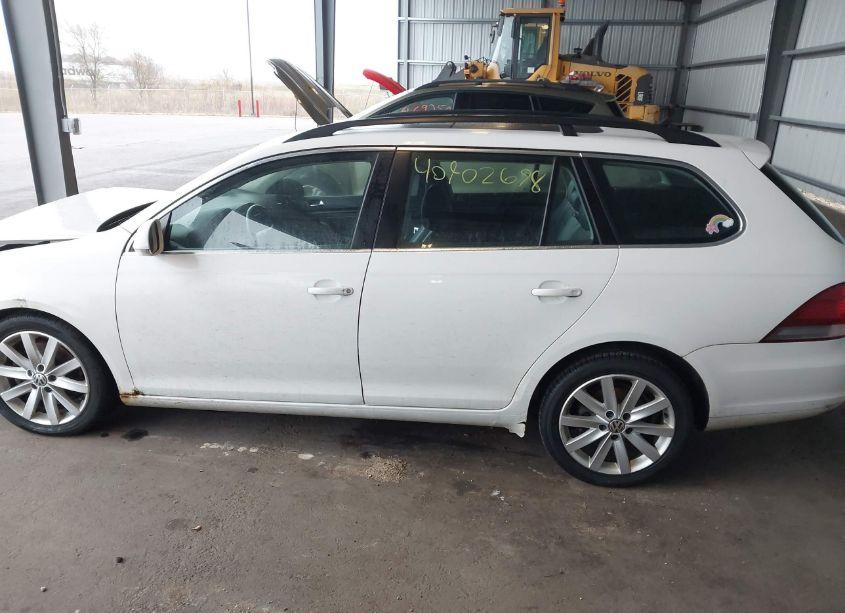 Photo 14 of 2011 Volkswagen Jetta SPORTWAGEN 2.0L TDI (VIN 3VWPL7AJ4BM637444)