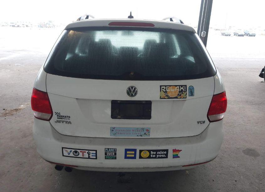 Photo 16 of 2011 Volkswagen Jetta SPORTWAGEN 2.0L TDI (VIN 3VWPL7AJ4BM637444)