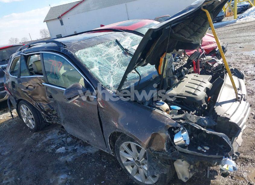 2011 Volkswagen Jetta SPORTWAGEN 2.0L TDI (VIN 3VWPL7AJ4BM655880) main photo