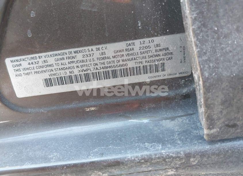 Photo 9 of 2011 Volkswagen Jetta SPORTWAGEN 2.0L TDI (VIN 3VWPL7AJ4BM655880)