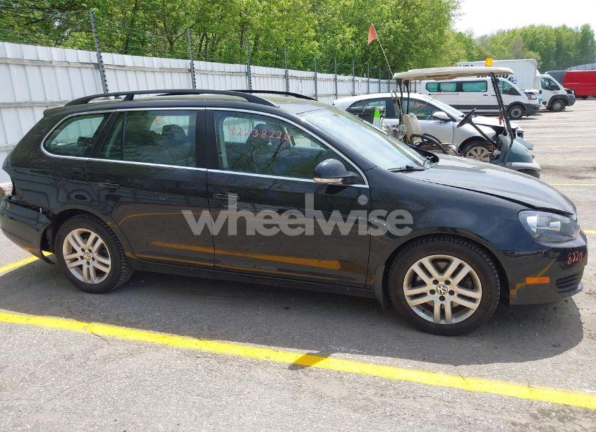 Photo 14 of 2011 Volkswagen Jetta SPORTWAGEN 2.0L TDI (VIN 3VWPL7AJ4BM699006)