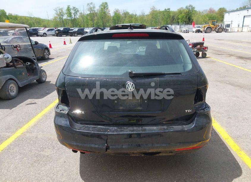 Photo 17 of 2011 Volkswagen Jetta SPORTWAGEN 2.0L TDI (VIN 3VWPL7AJ4BM699006)