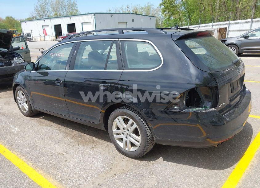 Photo 3 of 2011 Volkswagen Jetta SPORTWAGEN 2.0L TDI (VIN 3VWPL7AJ4BM699006)