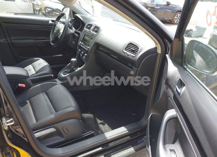 Photo 5 of 2011 Volkswagen Jetta SPORTWAGEN 2.0L TDI (VIN 3VWPL7AJ4BM699006)