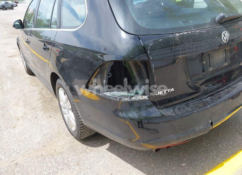 Photo 6 of 2011 Volkswagen Jetta SPORTWAGEN 2.0L TDI (VIN 3VWPL7AJ4BM699006)