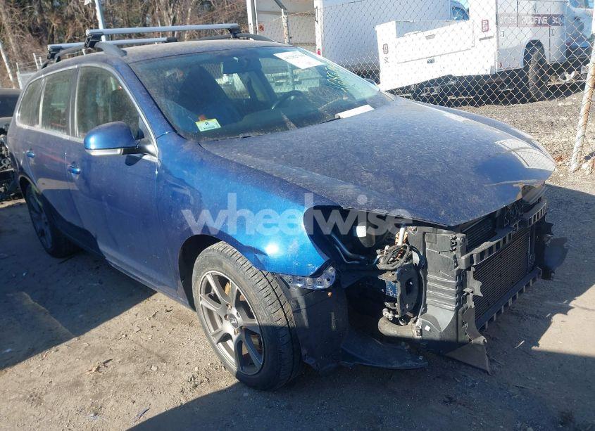 2011 Volkswagen Jetta SPORTWAGEN 2.0L TDI (VIN 3VWPL7AJ4BM722588) main photo