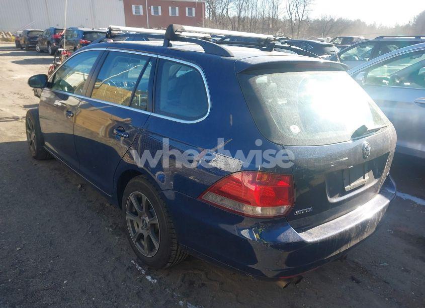Photo 3 of 2011 Volkswagen Jetta SPORTWAGEN 2.0L TDI (VIN 3VWPL7AJ4BM722588)