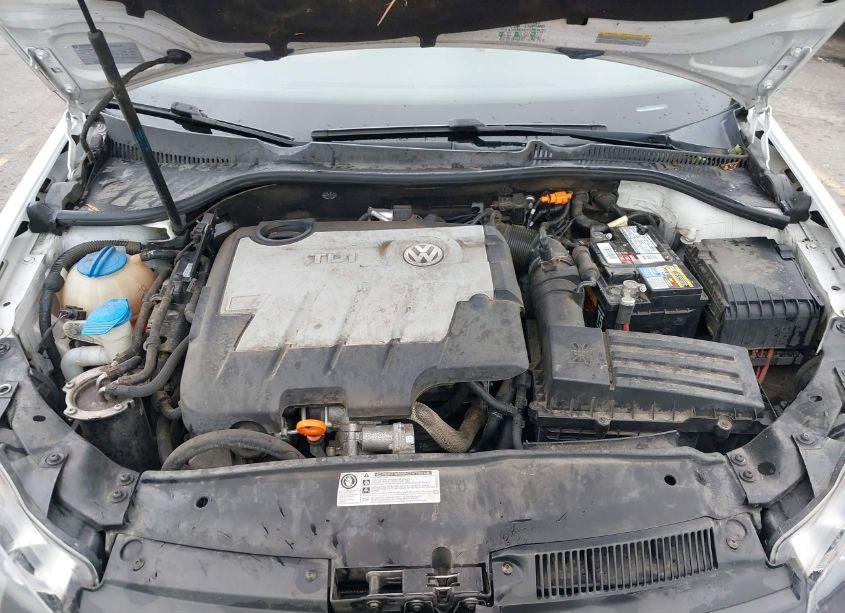 Photo 10 of 2012 Volkswagen Jetta SPORTWAGEN 2.0L TDI (VIN 3VWPL7AJ4CM668999)