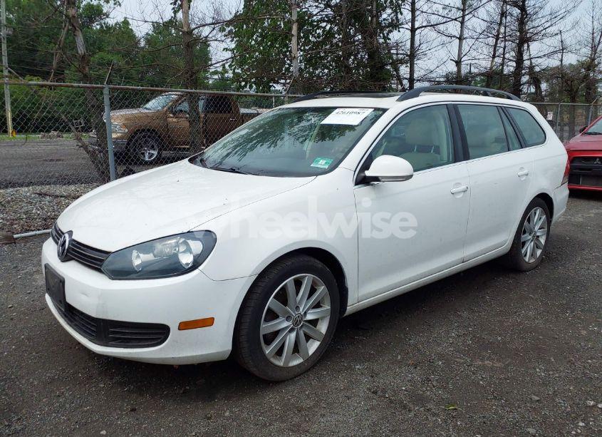 Photo 2 of 2012 Volkswagen Jetta SPORTWAGEN 2.0L TDI (VIN 3VWPL7AJ4CM686287)