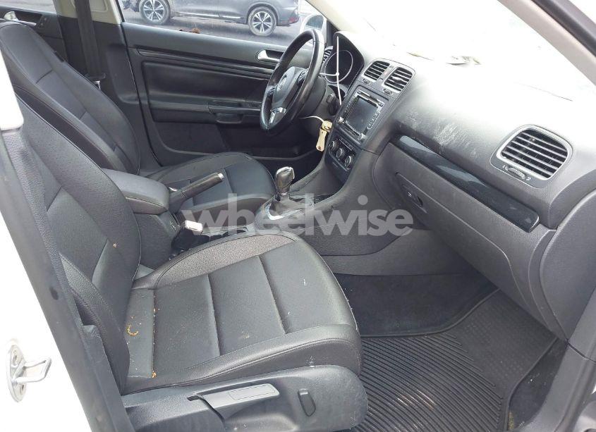Photo 5 of 2012 Volkswagen Jetta SPORTWAGEN 2.0L TDI (VIN 3VWPL7AJ4CM708255)