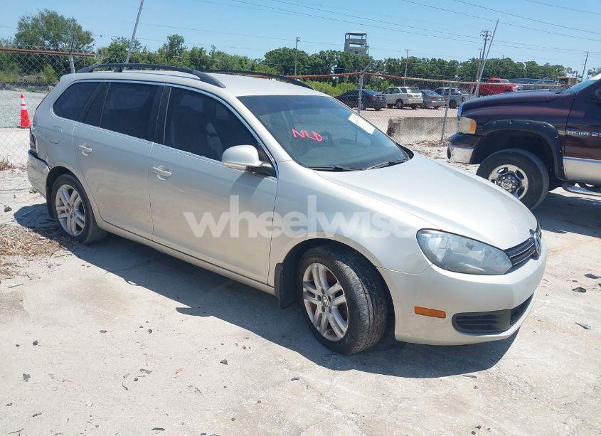 2010 Volkswagen Jetta TDI (VIN 3VWPL7AJ5AM687879) main photo