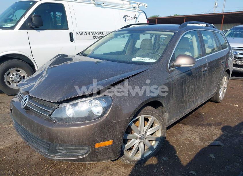Photo 2 of 2013 Volkswagen Jetta SPORTWAGEN 2.0L TDI (VIN 3VWPL7AJ5DM611552)