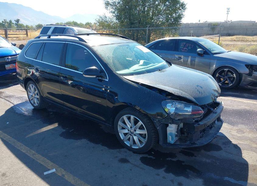 2013 Volkswagen Jetta SPORTWAGEN 2.0L TDI (VIN 3VWPL7AJ5DM645071) main photo