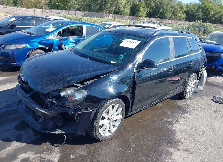 Photo 2 of 2013 Volkswagen Jetta SPORTWAGEN 2.0L TDI (VIN 3VWPL7AJ5DM645071)