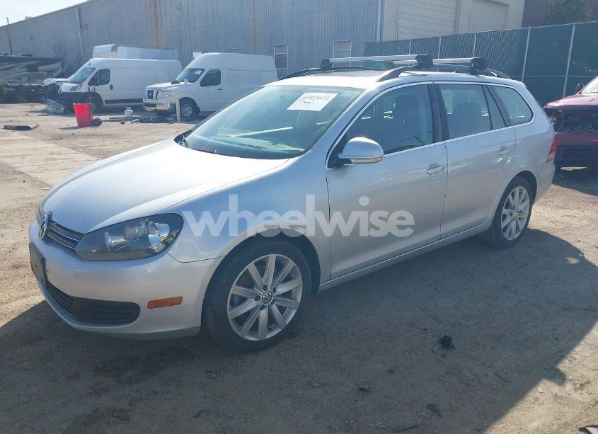 Photo 2 of 2013 Volkswagen Jetta SPORTWAGEN TDI W/SUNROOF (VIN 3VWPL7AJ5DM663389)