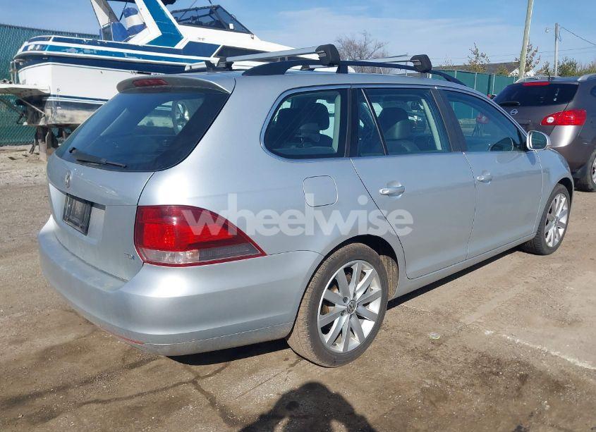 Photo 4 of 2013 Volkswagen Jetta SPORTWAGEN TDI W/SUNROOF (VIN 3VWPL7AJ5DM663389)