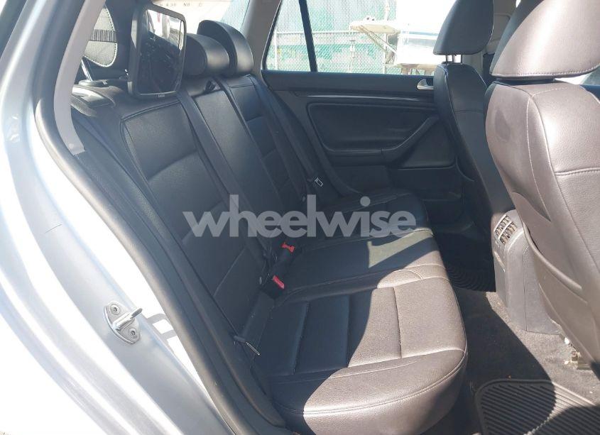 Photo 8 of 2013 Volkswagen Jetta SPORTWAGEN TDI W/SUNROOF (VIN 3VWPL7AJ5DM663389)