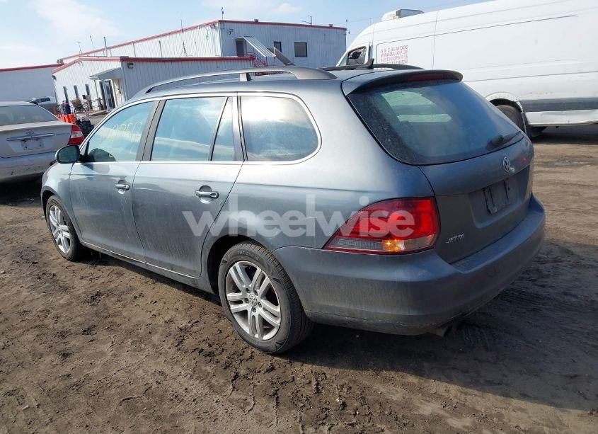 Photo 3 of 2013 Volkswagen Jetta SPORTWAGEN 2.0L TDI (VIN 3VWPL7AJ5DM678619)