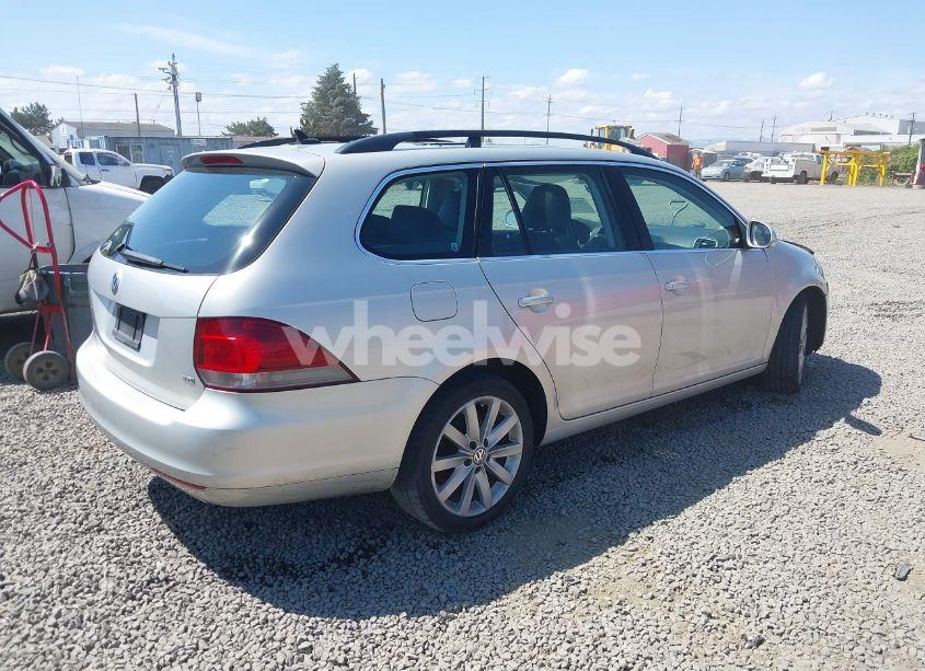 Photo 4 of 2011 Volkswagen Jetta SPORTWAGEN 2.0L TDI (VIN 3VWPL7AJ6BM655606)