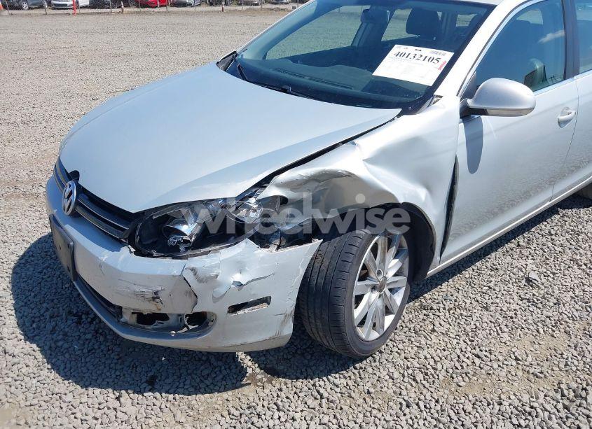 Photo 6 of 2011 Volkswagen Jetta SPORTWAGEN 2.0L TDI (VIN 3VWPL7AJ6BM655606)