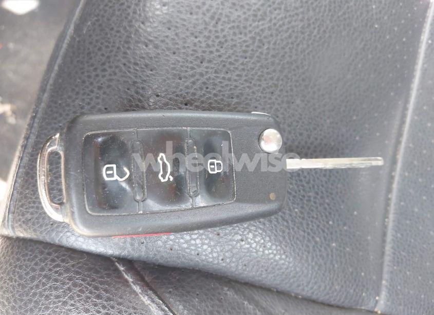 Photo 11 of 2011 Volkswagen Jetta SPORTWAGEN 2.0L TDI (VIN 3VWPL7AJ6BM698231)