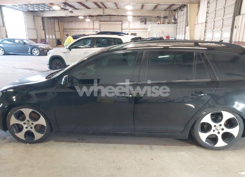 Photo 14 of 2013 Volkswagen Jetta SPORTWAGEN 2.0L TDI (VIN 3VWPL7AJ6DM611740)