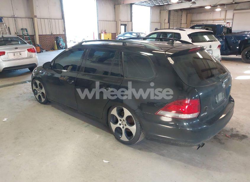 Photo 3 of 2013 Volkswagen Jetta SPORTWAGEN 2.0L TDI (VIN 3VWPL7AJ6DM611740)