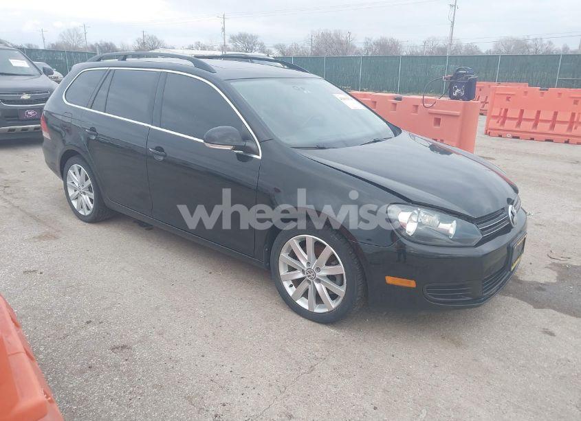 2013 Volkswagen Jetta SPORTWAGEN 2.0L TDI (VIN 3VWPL7AJ6DM640154) main photo