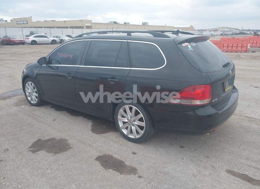 Photo 3 of 2013 Volkswagen Jetta SPORTWAGEN 2.0L TDI (VIN 3VWPL7AJ6DM640154)