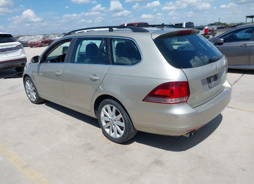 Photo 3 of 2014 Volkswagen Jetta SPORTWAGEN 2.0L TDI (VIN 3VWPL7AJ6EM615661)