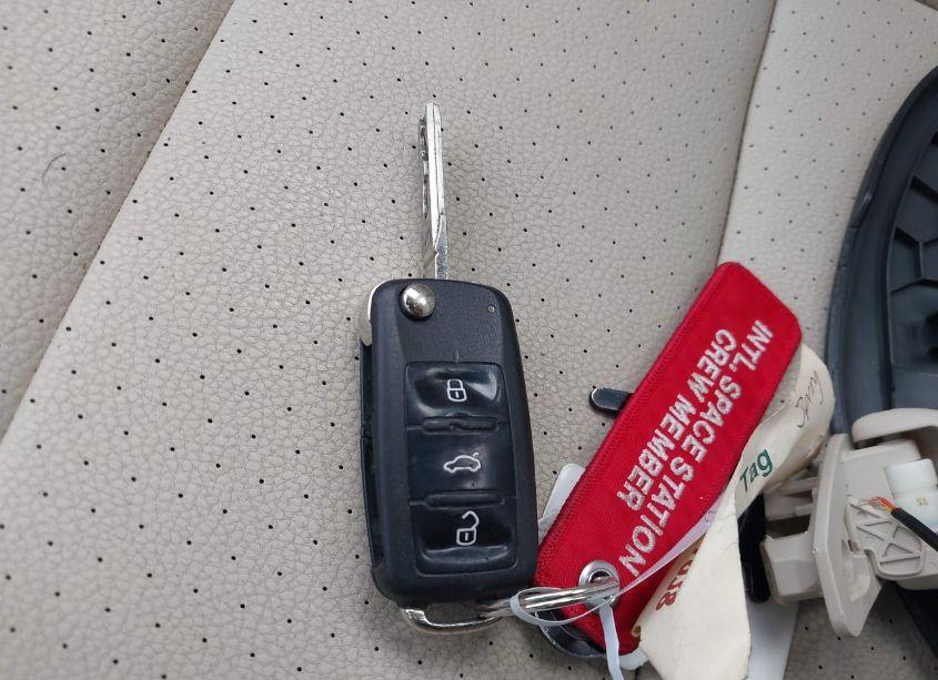 Photo 11 of 2011 Volkswagen Jetta SPORTWAGEN 2.0L TDI (VIN 3VWPL7AJ7BM711679)