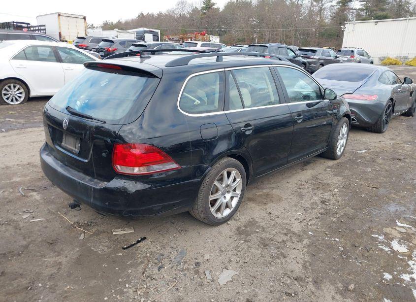 Photo 4 of 2011 Volkswagen Jetta SPORTWAGEN 2.0L TDI (VIN 3VWPL7AJ7BM711679)