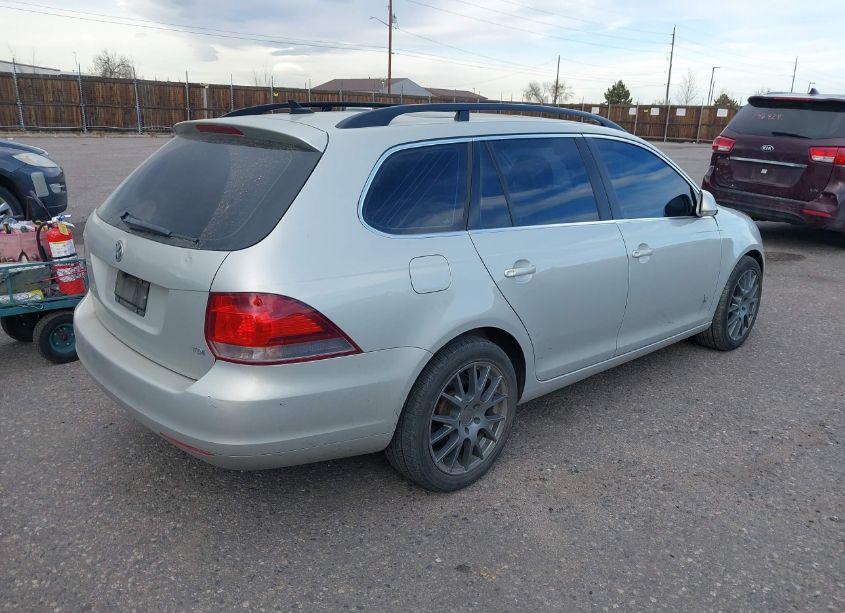 Photo 4 of 2012 Volkswagen Jetta SPORTWAGEN 2.0L TDI (VIN 3VWPL7AJ7CM602060)