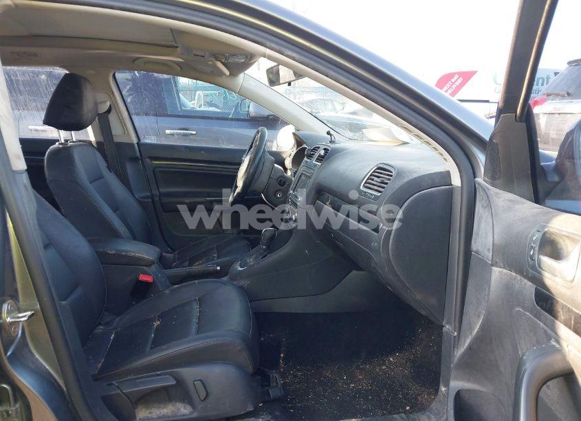 Photo 5 of 2012 Volkswagen Jetta SPORTWAGEN 2.0L TDI (VIN 3VWPL7AJ7CM658225)