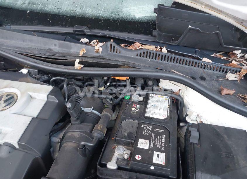 Photo 6 of 2012 Volkswagen Jetta SPORTWAGEN 2.0L TDI (VIN 3VWPL7AJ7CM698031)