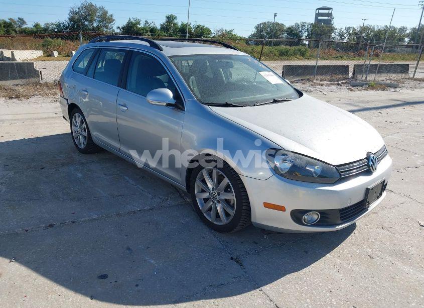 2013 Volkswagen Jetta SPORTWAGEN 2.0L TDI (VIN 3VWPL7AJ7DM611035) main photo