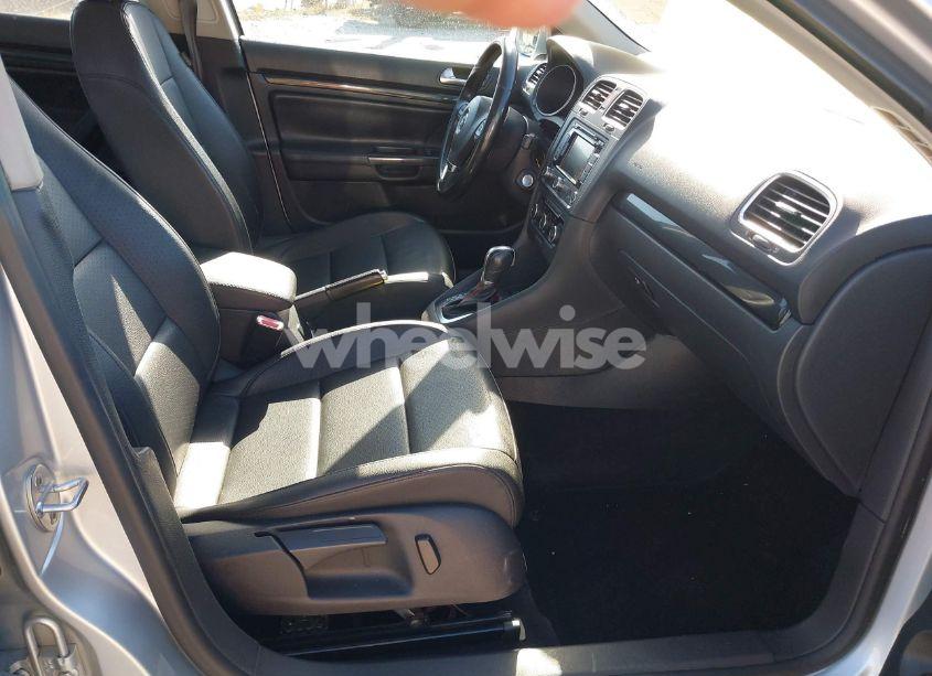 Photo 5 of 2013 Volkswagen Jetta SPORTWAGEN 2.0L TDI (VIN 3VWPL7AJ7DM611035)