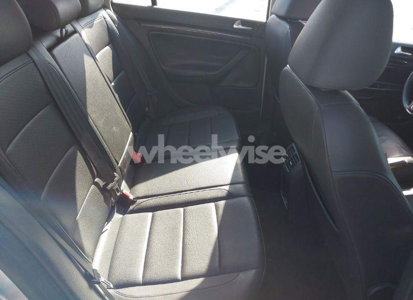 Photo 8 of 2013 Volkswagen Jetta SPORTWAGEN 2.0L TDI (VIN 3VWPL7AJ7DM611035)