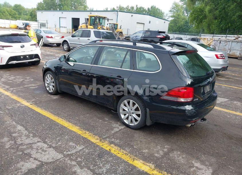 Photo 3 of 2013 Volkswagen Jetta SPORTWAGEN 2.0L TDI (VIN 3VWPL7AJ7DM691954)