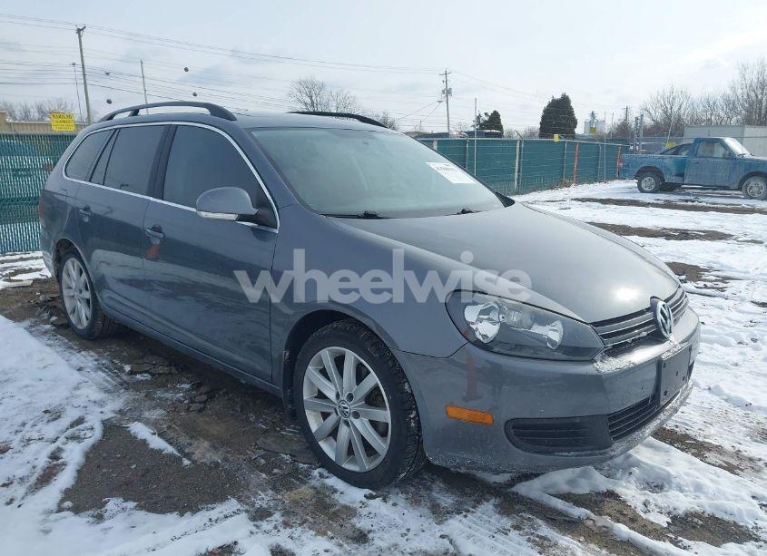 2014 Volkswagen Jetta SPORTWAGEN 2.0L TDI (VIN 3VWPL7AJ7EM600408) main photo