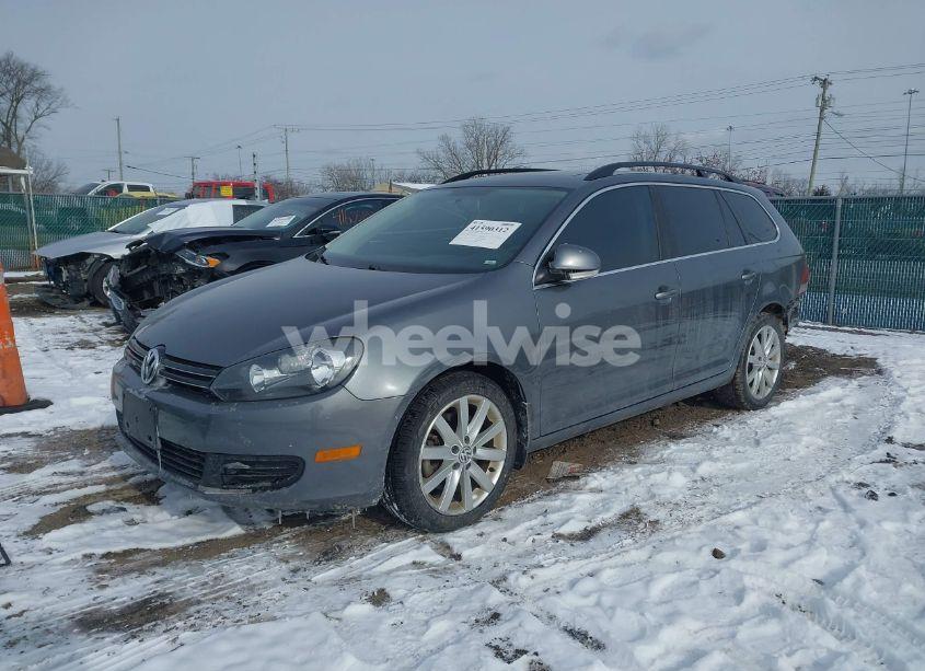 Photo 2 of 2014 Volkswagen Jetta SPORTWAGEN 2.0L TDI (VIN 3VWPL7AJ7EM600408)