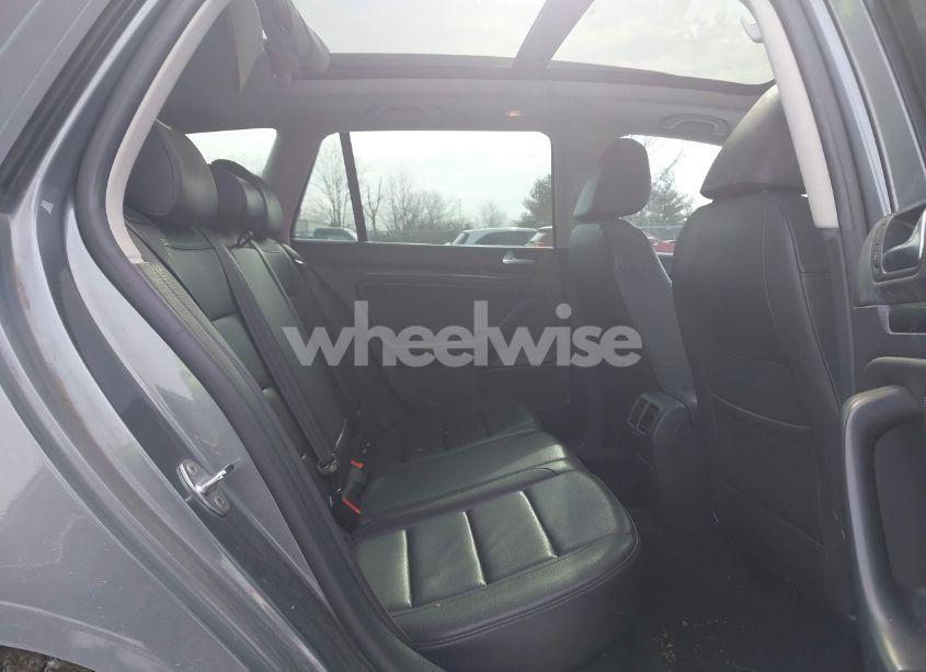 Photo 8 of 2014 Volkswagen Jetta SPORTWAGEN 2.0L TDI (VIN 3VWPL7AJ7EM600408)