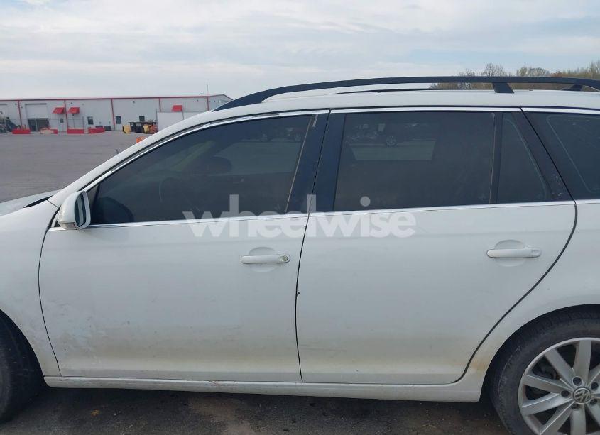 Photo 15 of 2014 Volkswagen Jetta SPORTWAGEN 2.0L TDI (VIN 3VWPL7AJ7EM617385)