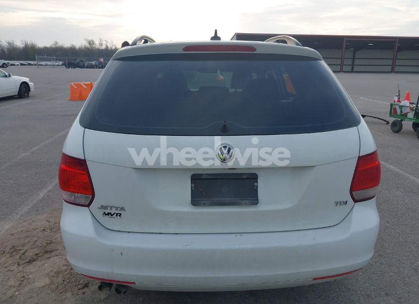 Photo 17 of 2014 Volkswagen Jetta SPORTWAGEN 2.0L TDI (VIN 3VWPL7AJ7EM617385)