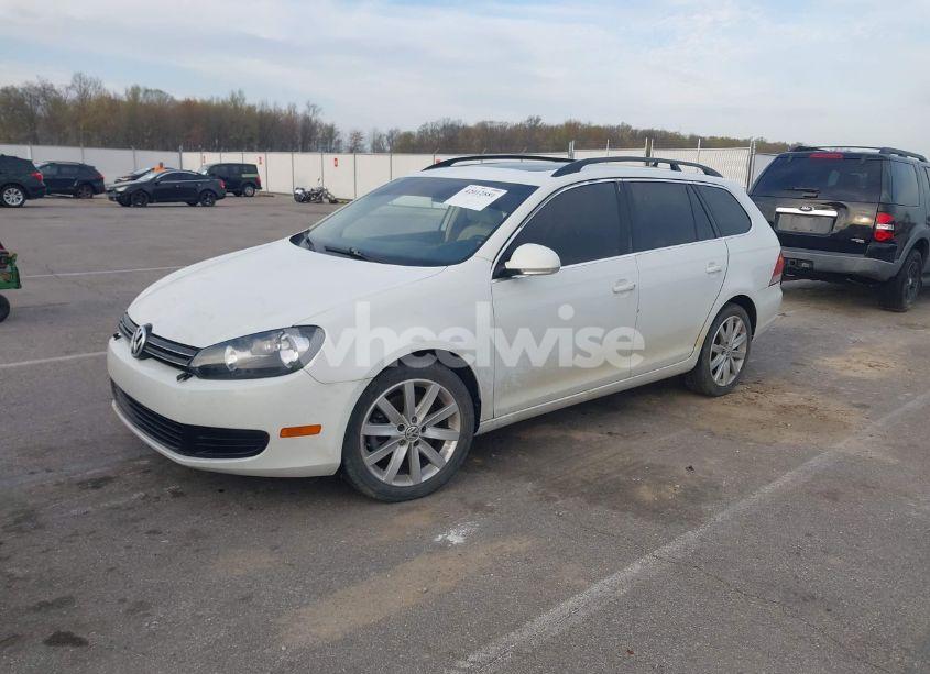 Photo 2 of 2014 Volkswagen Jetta SPORTWAGEN 2.0L TDI (VIN 3VWPL7AJ7EM617385)