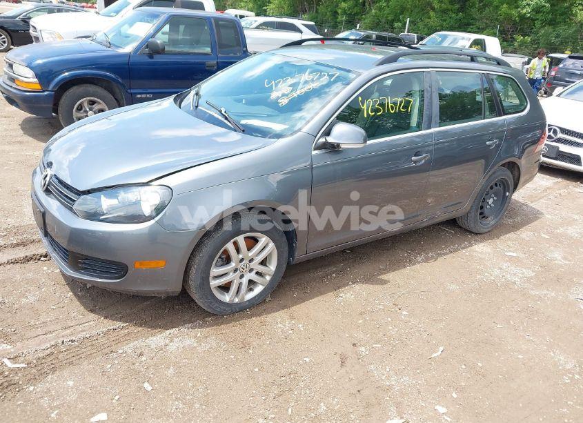 Photo 2 of 2014 Volkswagen Jetta SPORTWAGEN 2.0L TDI (VIN 3VWPL7AJ7EM620190)