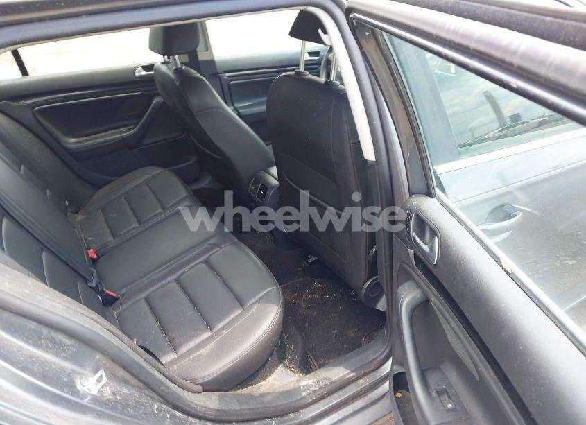 Photo 8 of 2014 Volkswagen Jetta SPORTWAGEN 2.0L TDI (VIN 3VWPL7AJ7EM620190)