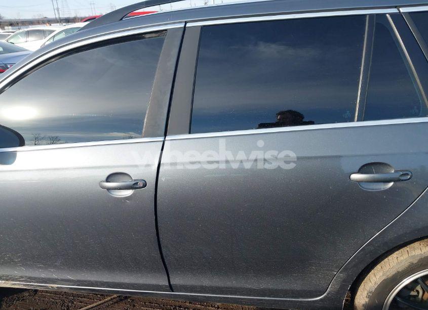 Photo 15 of 2014 Volkswagen Jetta SPORTWAGEN 2.0L TDI (VIN 3VWPL7AJ7EM623980)