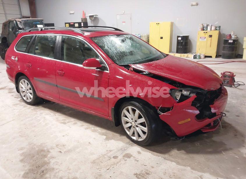 2011 Volkswagen Jetta SPORTWAGEN 2.0L TDI (VIN 3VWPL7AJ8BM635678) main photo